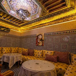 رياد Anis